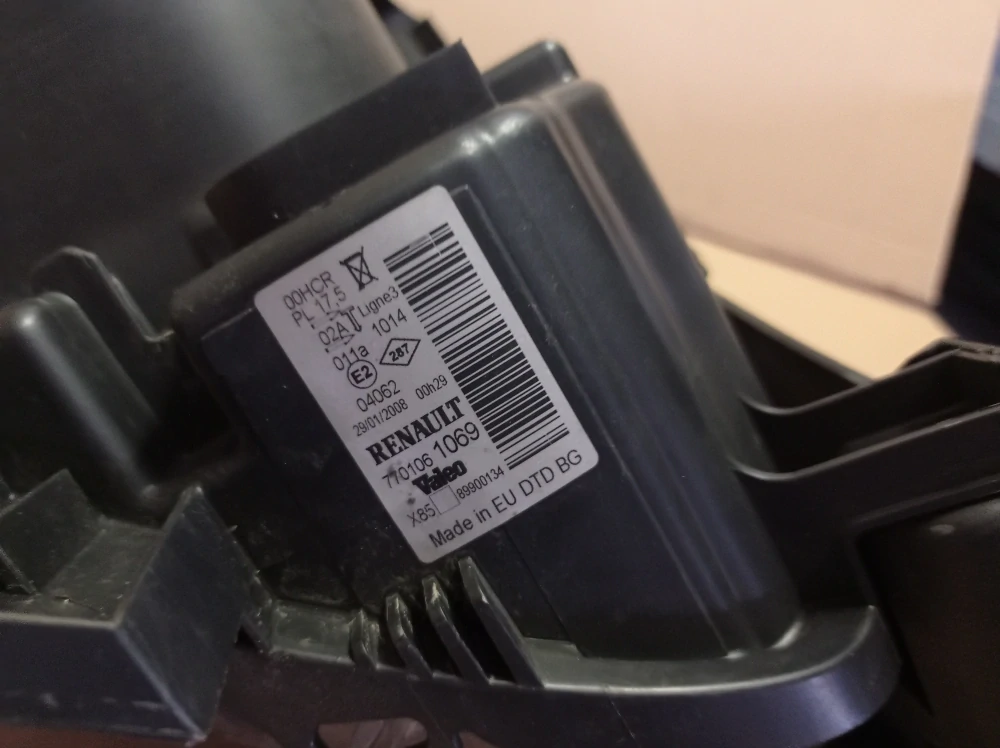 7701061071 6784011a 7701061069 Renault Clio světlo
