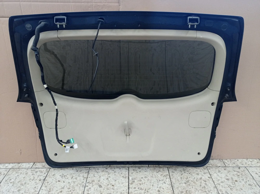 Hyundai Santa Fe páté dveře