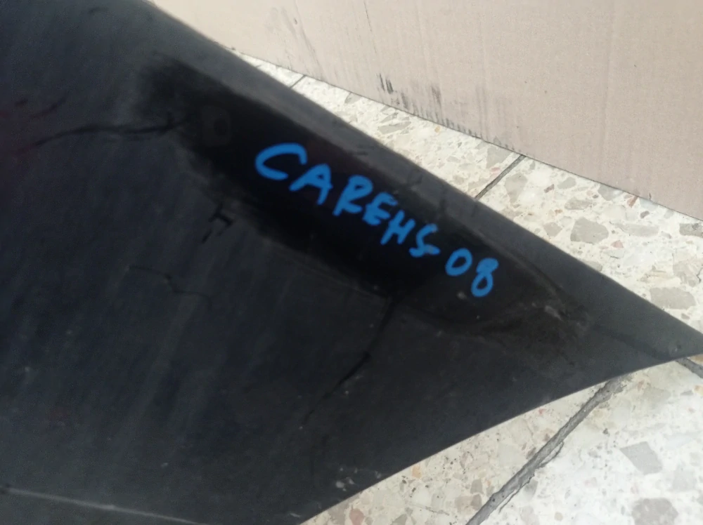 Kia Carens zadní nárazník