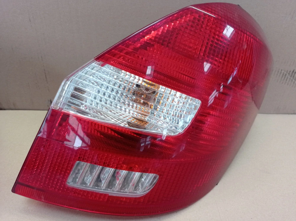 Škoda Fabia zadní světlo