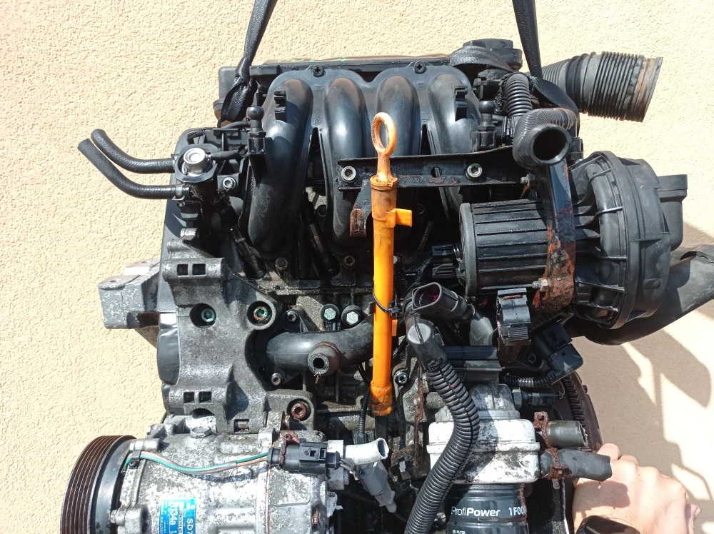 Motor 1.6 SR Škoda Octavia 75kw AVU