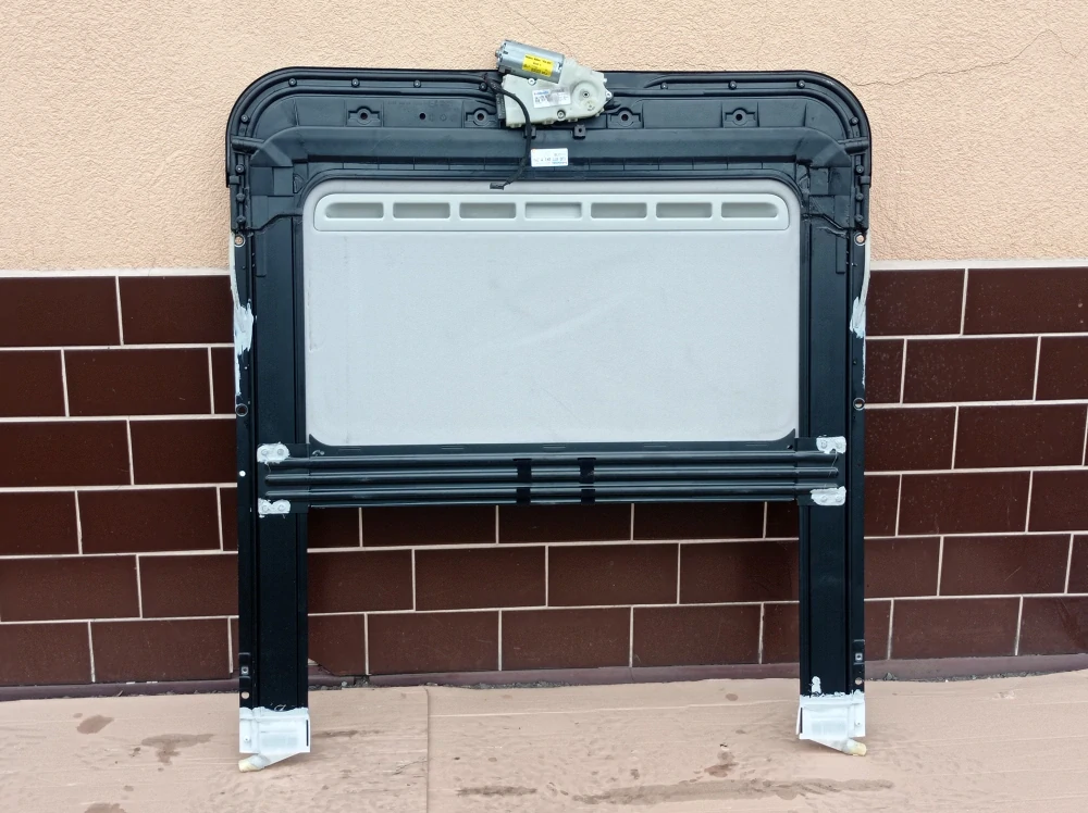 Škoda Octavia II střešní okno