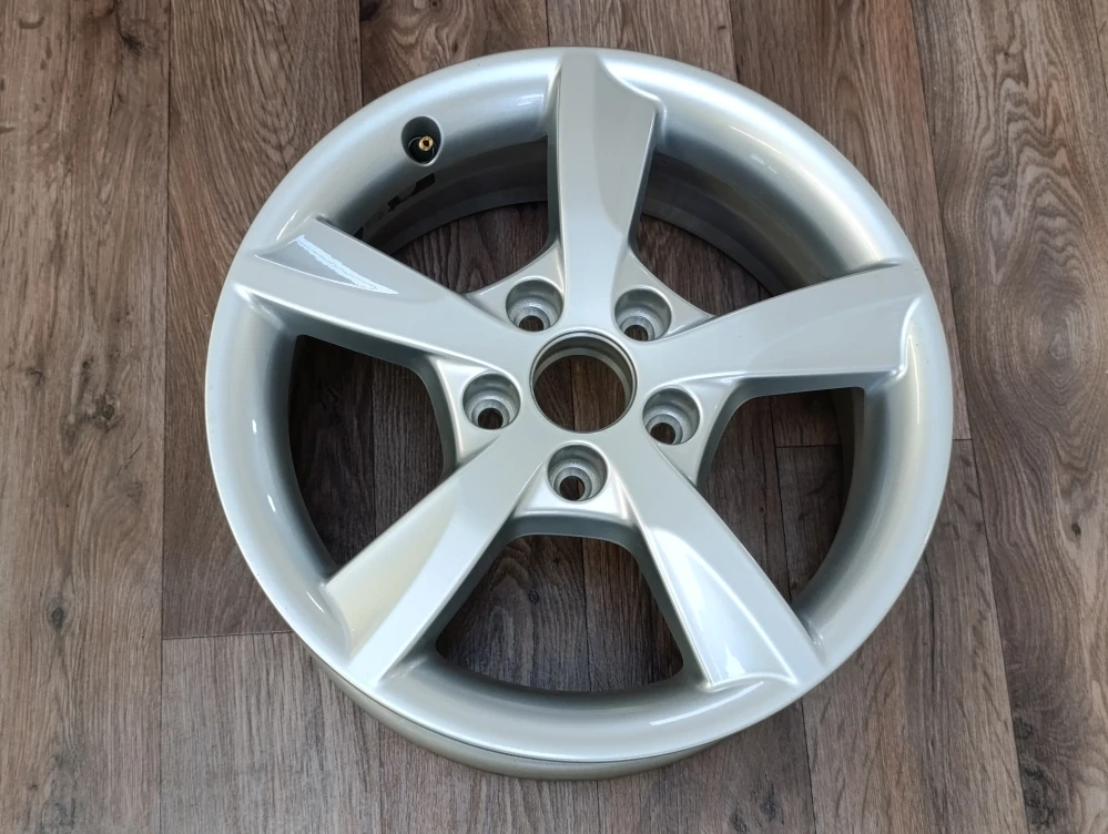 5x112 Audi A3 6,5Jx16 ET43 číslo 8V5071496 alu disky