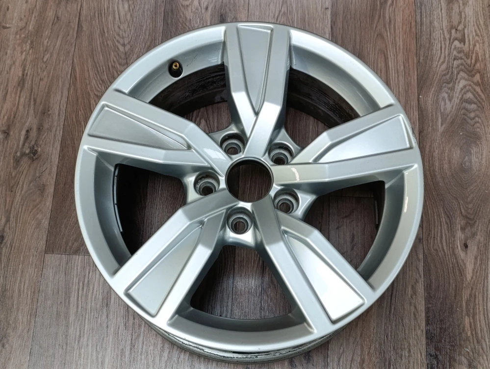 5x112 Audi A4 7Jx16 ET35 číslo 8W0601025A s2 alu disky