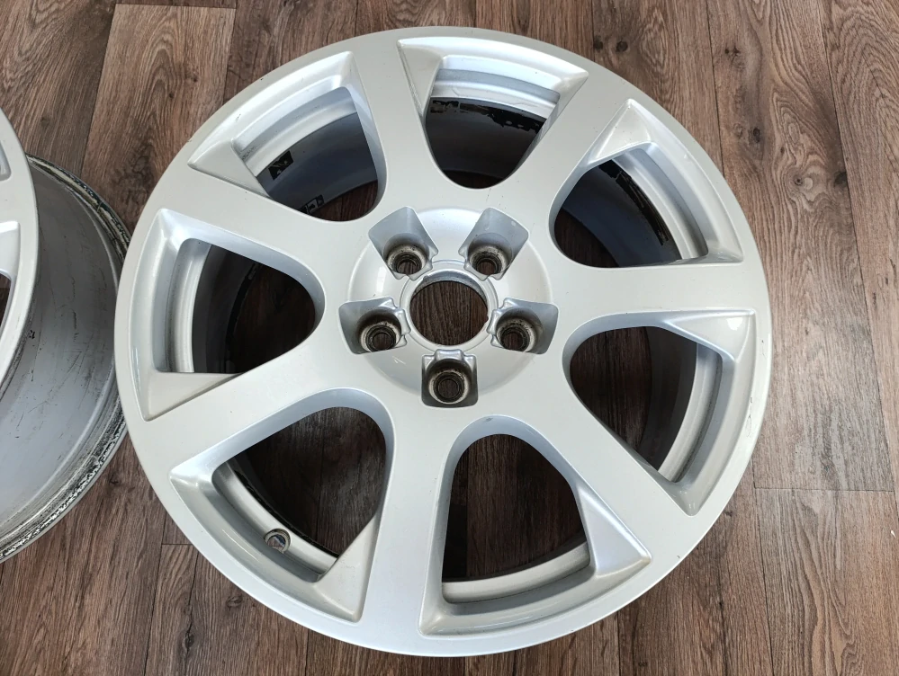 5x112 Audi Q5 7Jx17 ET37 číslo dílu 8R0601025E alu disky