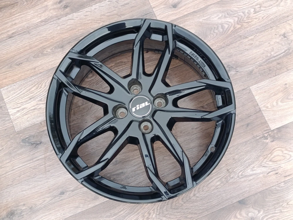 4x100 Rial 6,5Jx17 ET49 LUC657-4L alu disky