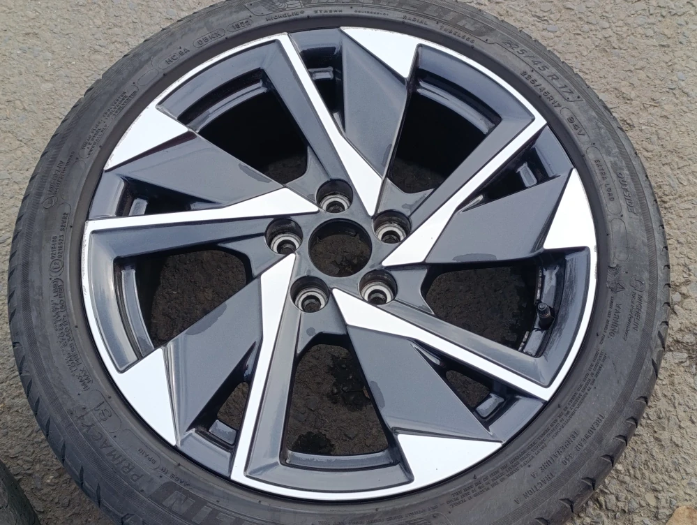 5x108 Peugeot 308 7,5Jx17 ET44 č. 9835057580 alu disky