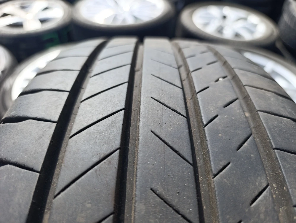 5x114,3 Lexus UX 7Jx18 ET45 alu disky