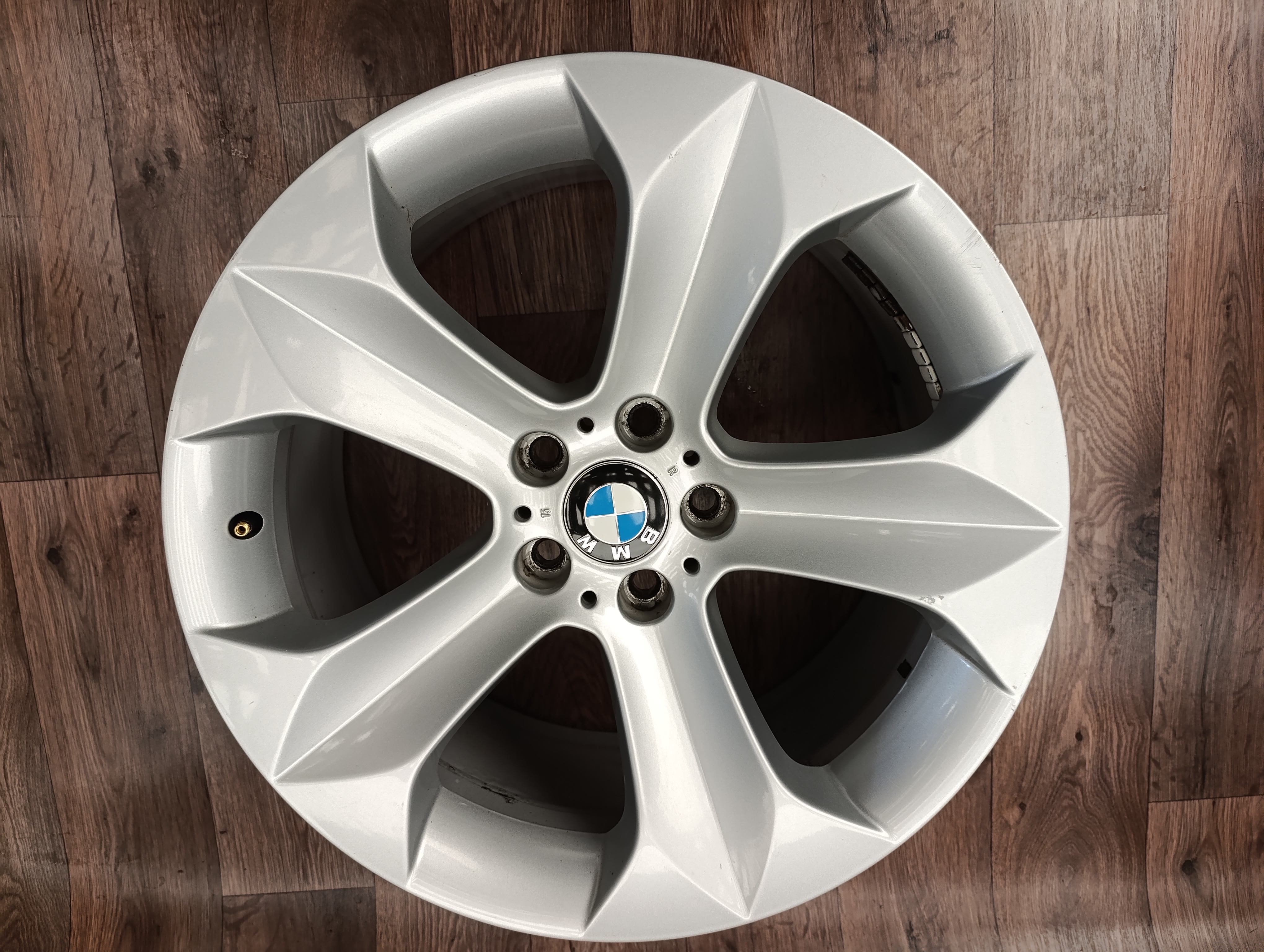 5x120 BMW X6 9Jx19 ET48 a 9Jx19 ET18 alu disky