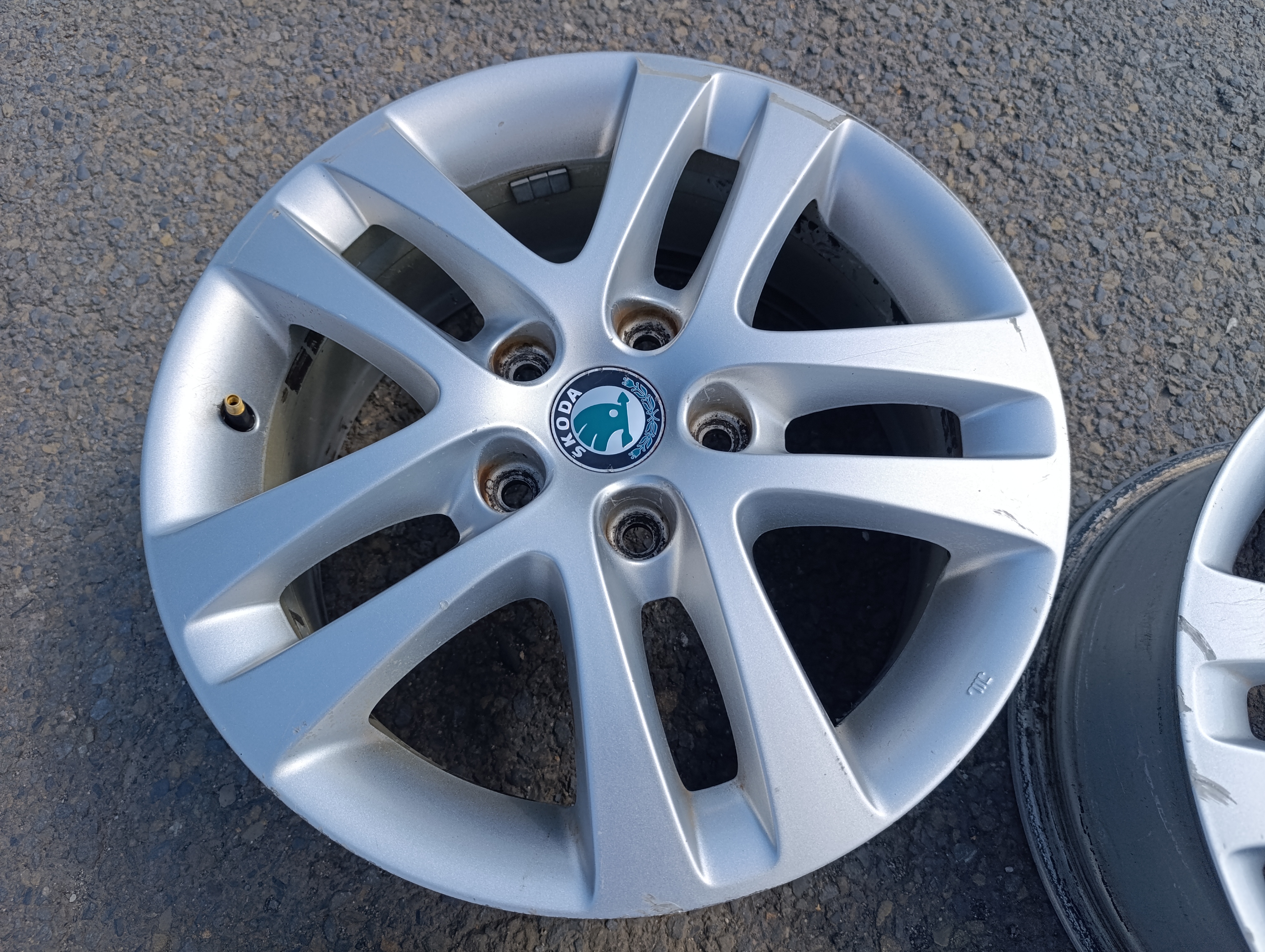 5x112 Škoda Octavia 6,5Jx16 ET50 alu disky