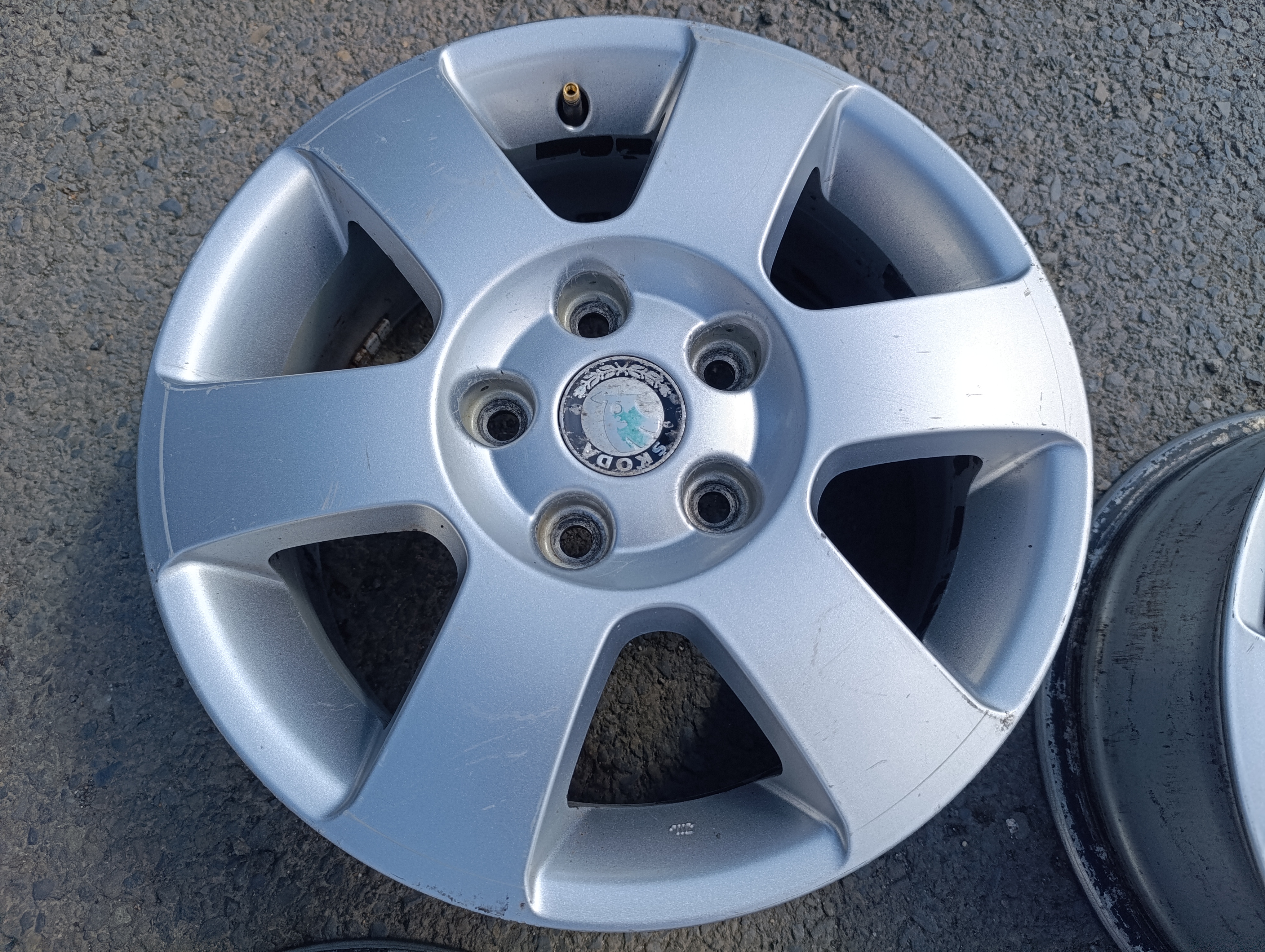 5x112 Škoda Octavia II 6Jx15 ET47 alu disky Orion