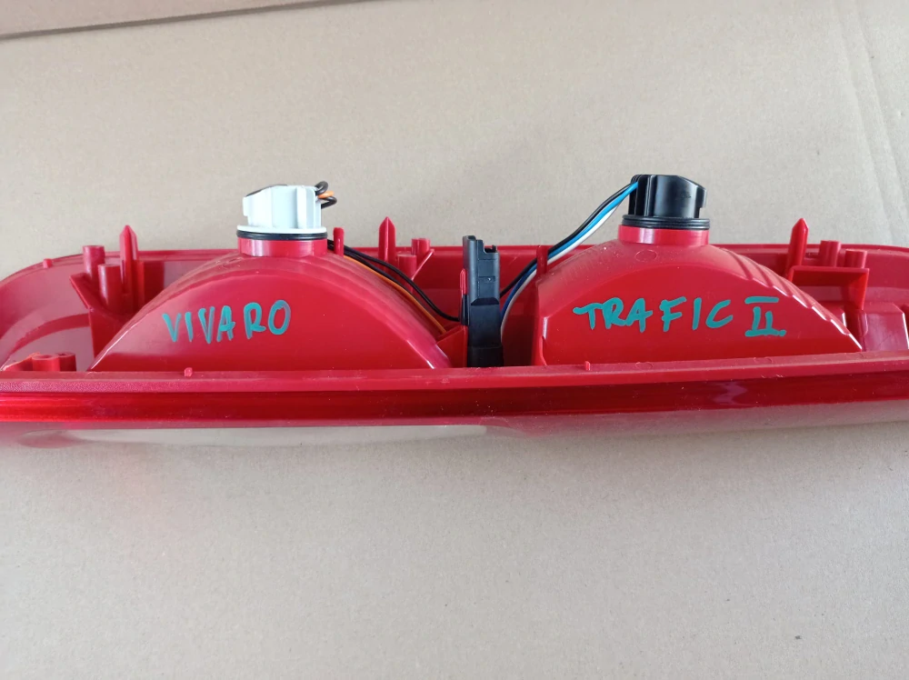 93854432 Renault Trafic pravé zadní světlo