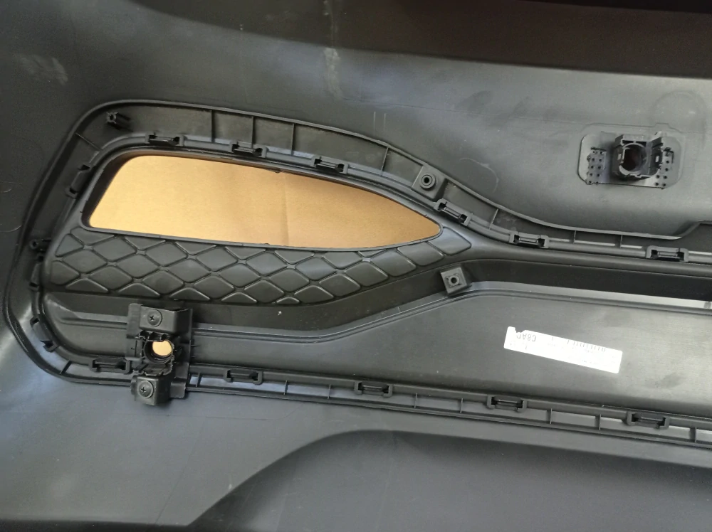 Hyundai i20  zadní výplň nárazníku 86612-C8AD0 (18-20) facelift