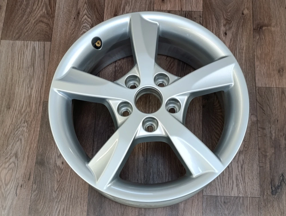 5x112 Audi A3 6,5Jx16 ET43 číslo 8V5071496 alu disky