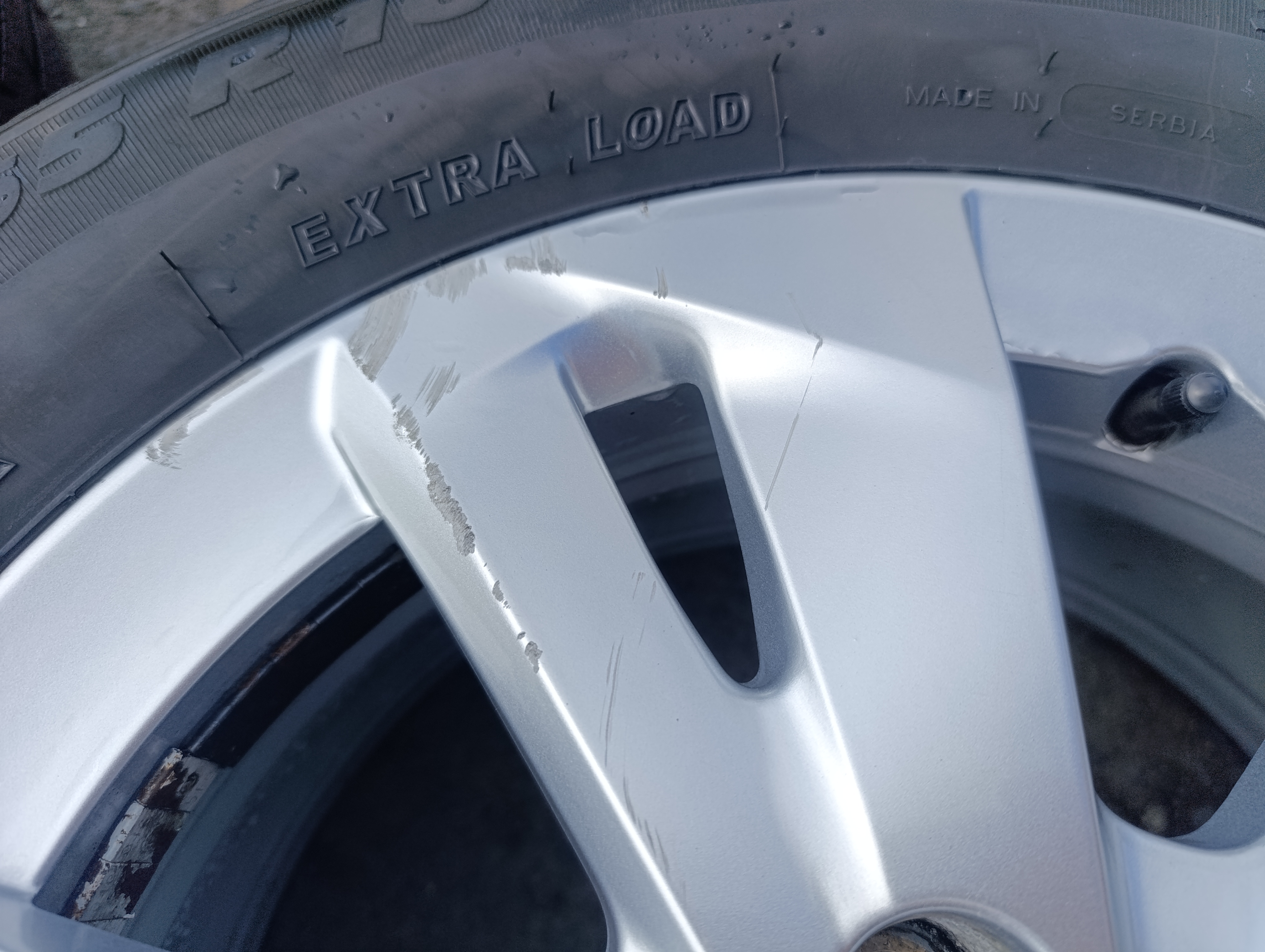 5x108 Peugeot Rifter 6,5Jx16 ET47 č.9816963177 alu disky