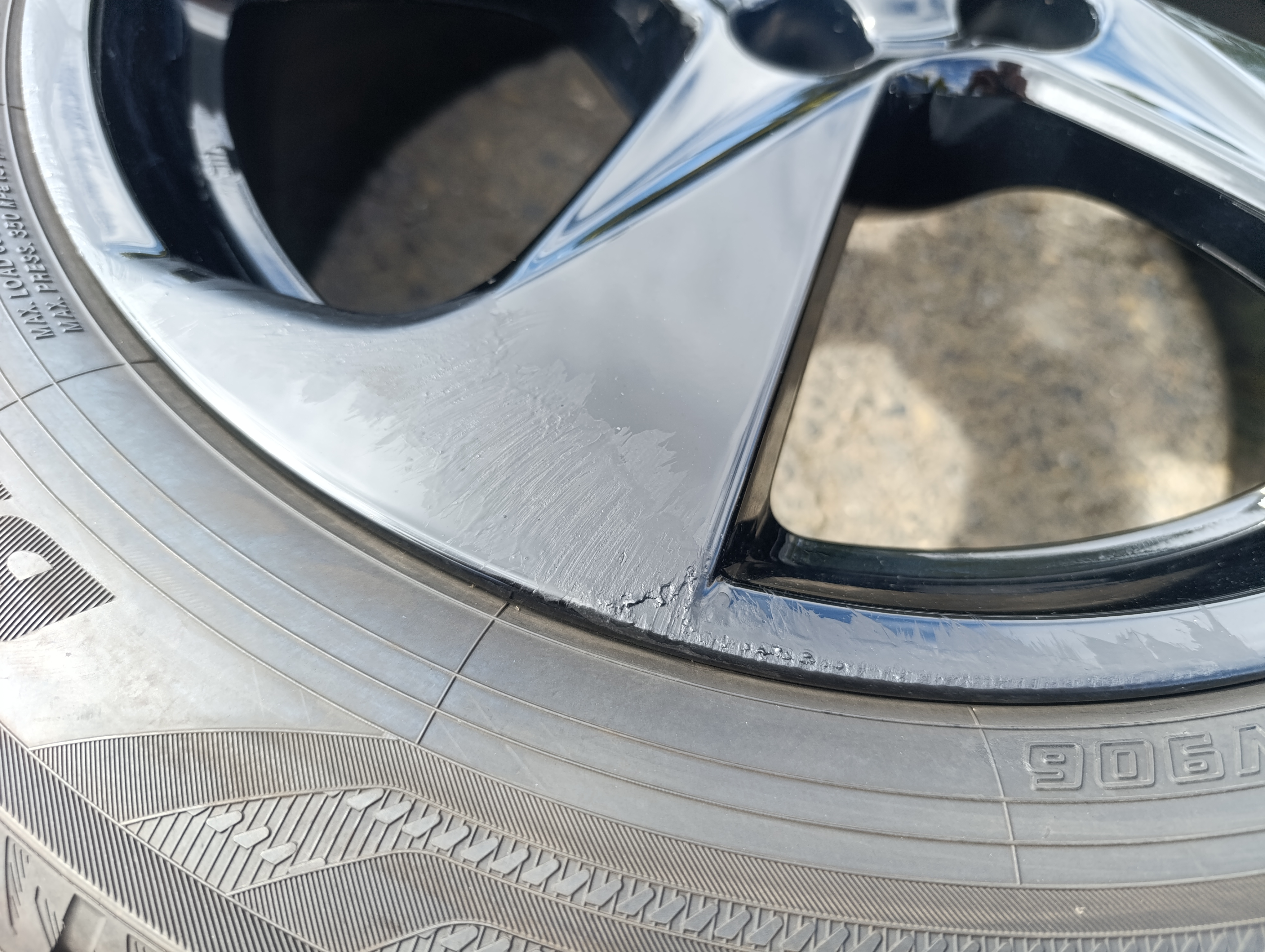5x114,3 Toyota Prius 6,5Jx17 ET40 č.PW457-47001 alu disky
