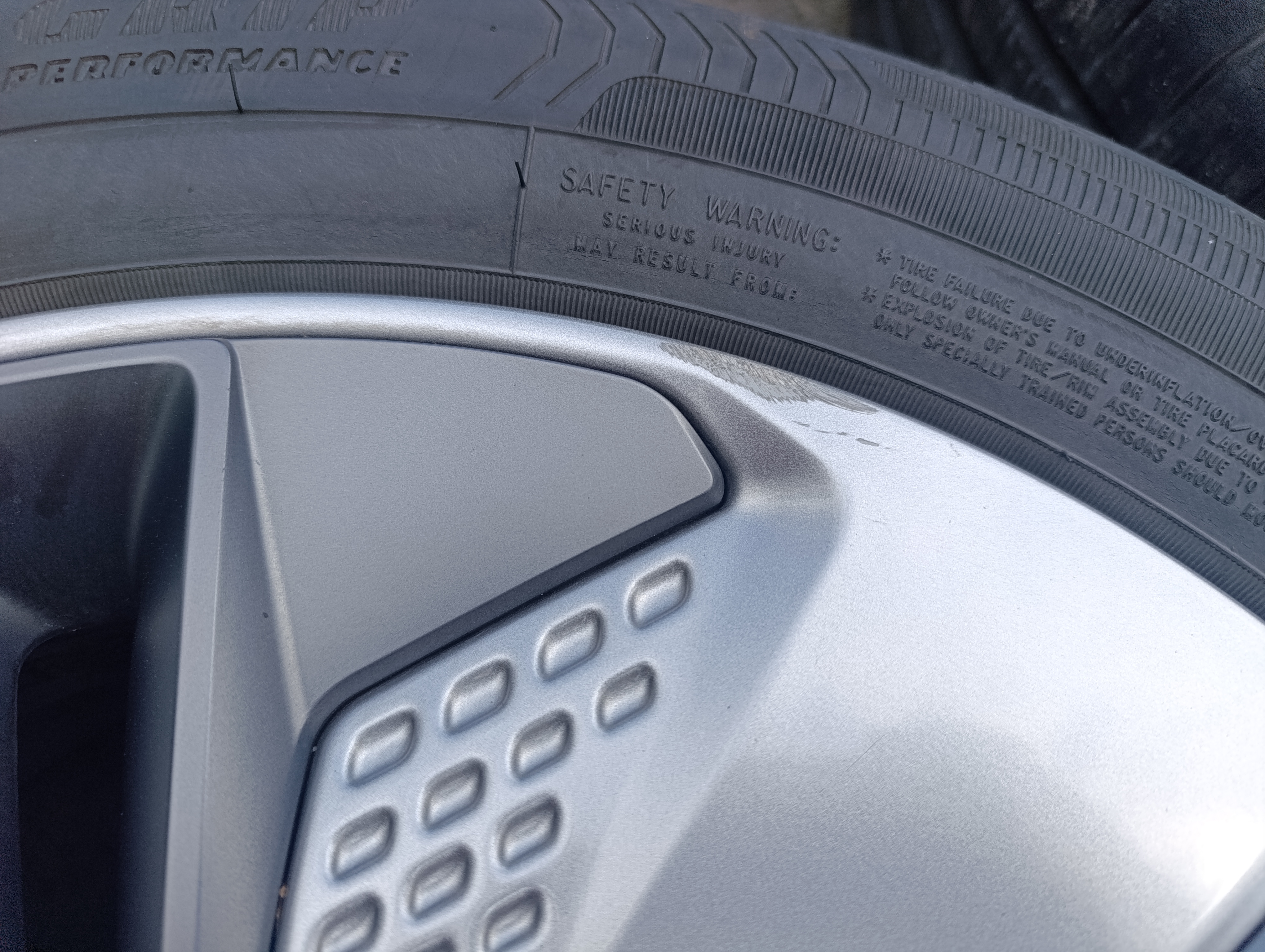 5x114,3 Hyundai Kona 7Jx17 ET50 alu disky