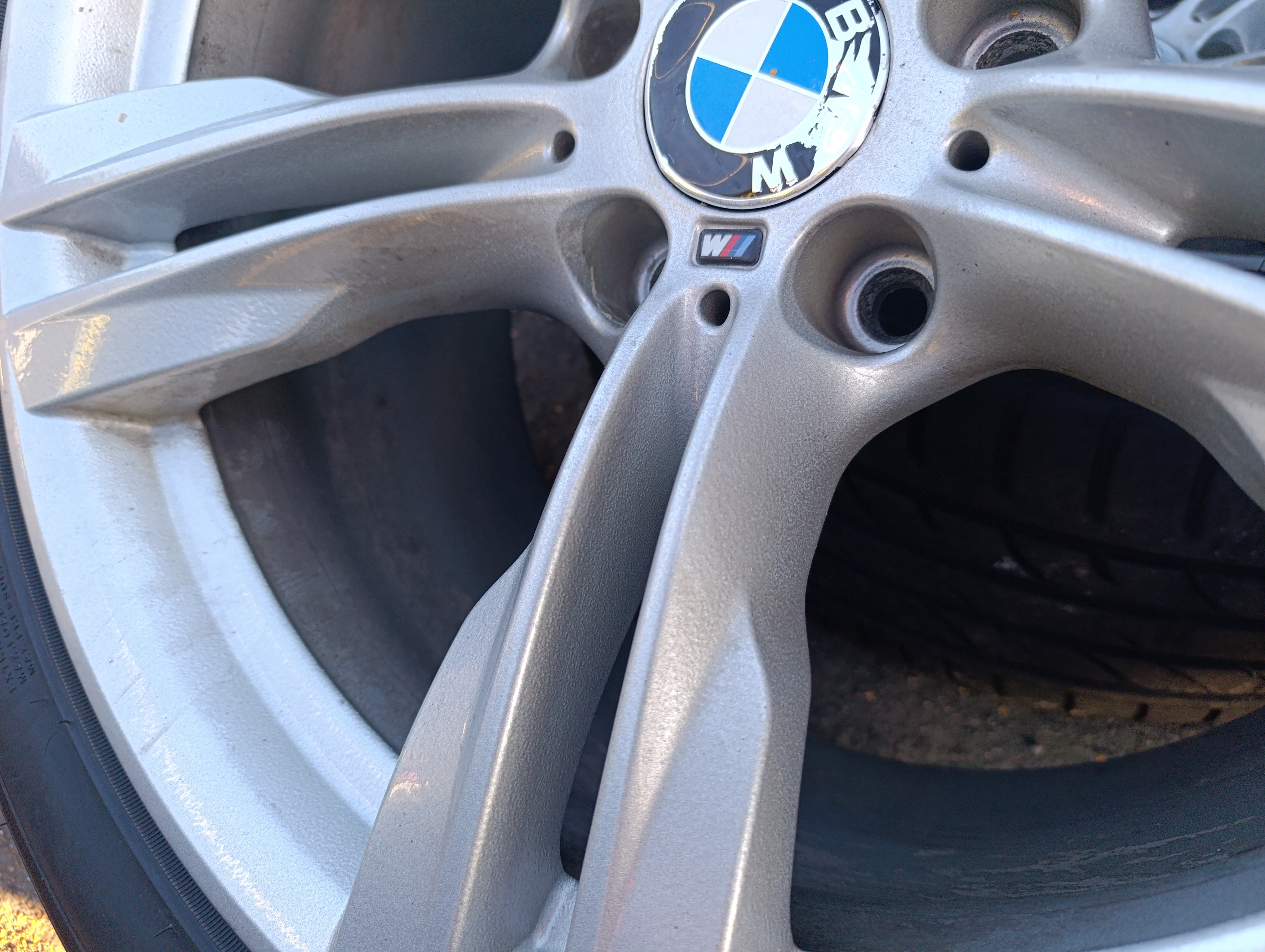 5x120 BMW X5 M-Paket 9Jx19 ET37 a 10Jx19 ET21