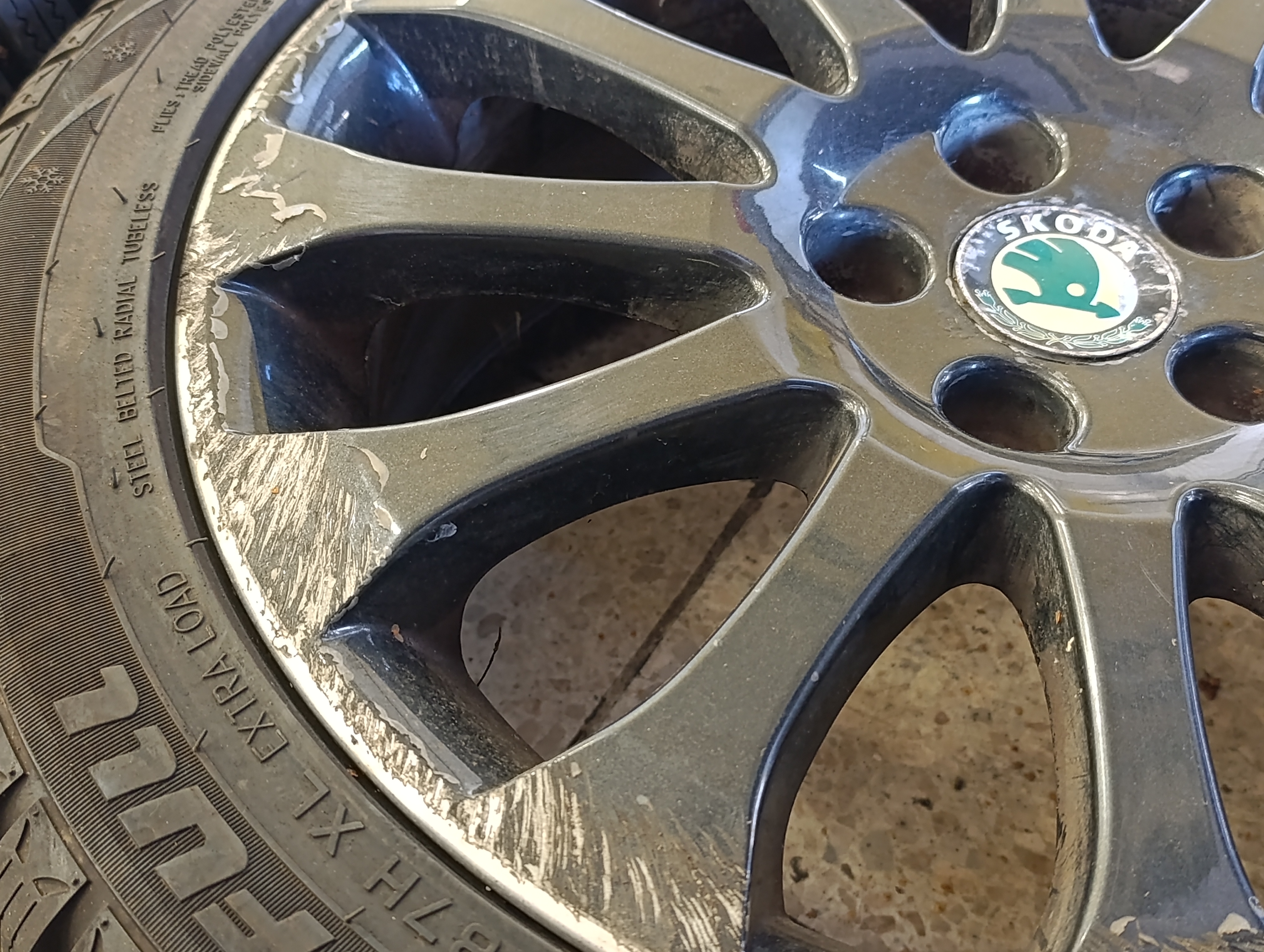 5x100 Fabia 6,5Jx16 ET43 zimní sada 205/45 R16