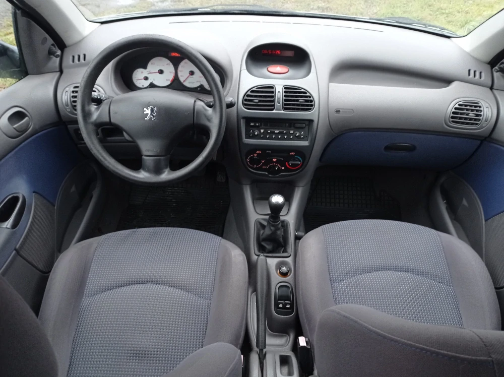 Peugeot 206 náhradní díly