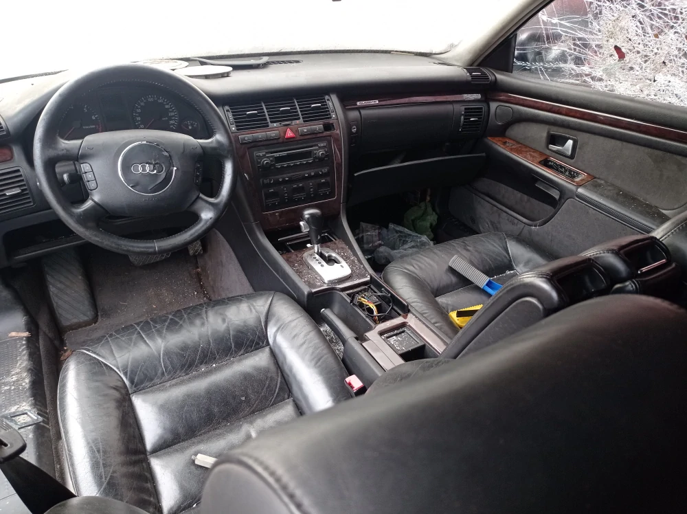 Audi A8 L quattro 4.2 i V8 náhradní díly