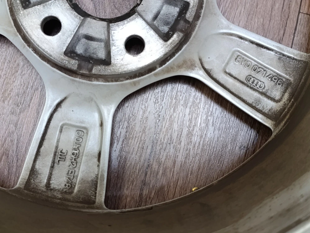 5x112 Audi A3 6Jx16 ET48 číslo 8V0071496 s1 