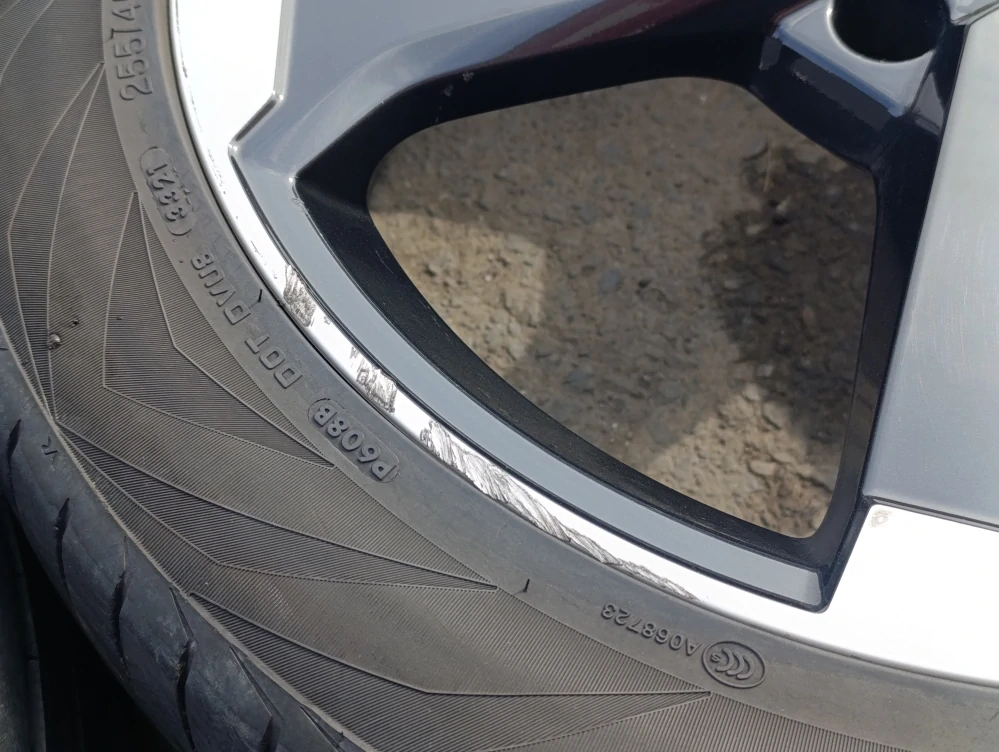 5x112 Audi Q5 SQ5  8Jx20 ET39 č.80A601025AQ alu disky