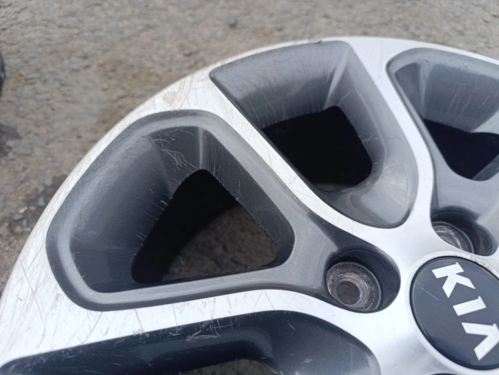4x100 Kia Picanto 6,5Jx16 ET51 č.52910-G6400 alu disky