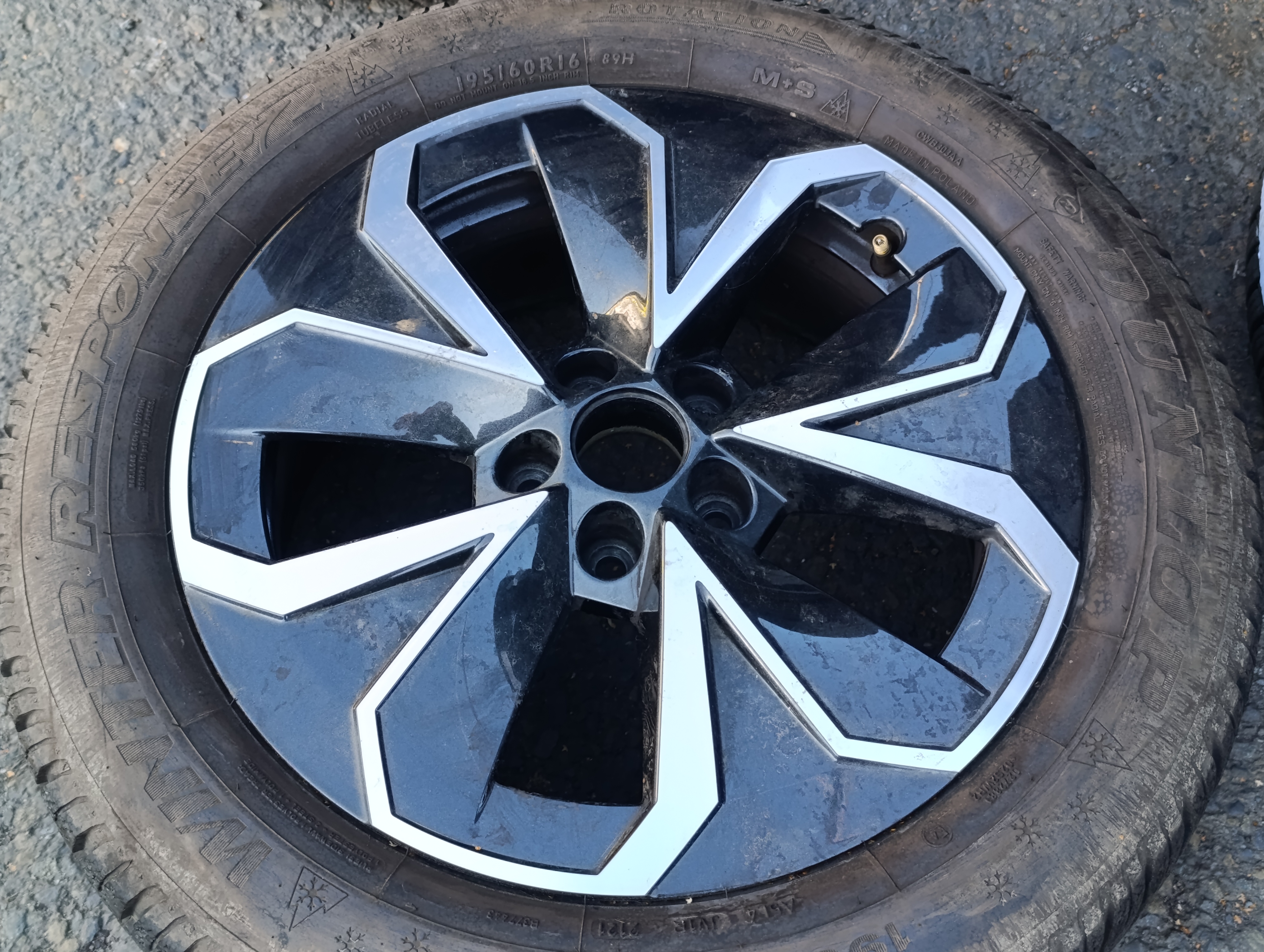 5x100 Škoda Kamiq 6Jx16 ET38 alu disky