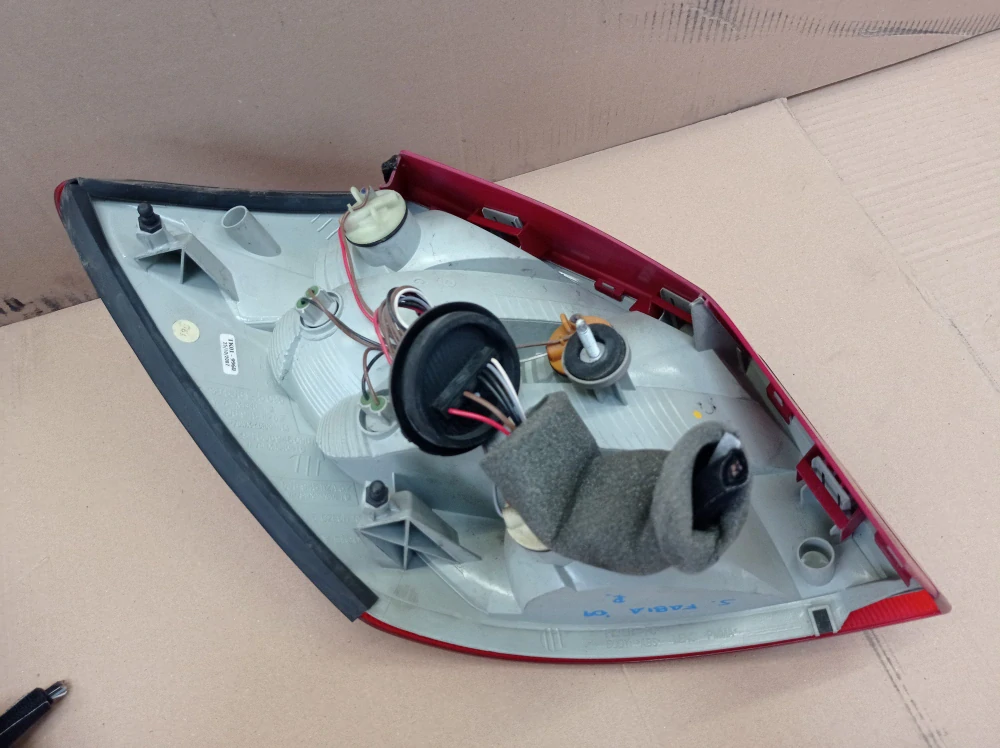 Škoda Fabia zadní světlo