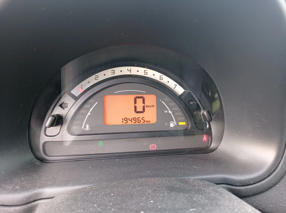 Citroen C2 1.1i náhradní díly
