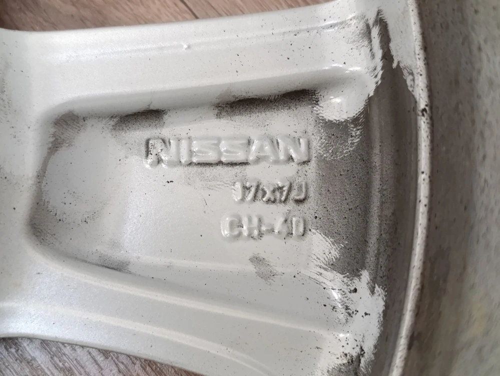 5x114,3 Nissan 7Jx17 ET40 číslo dílu 1C58HV01C  s3 alu disky