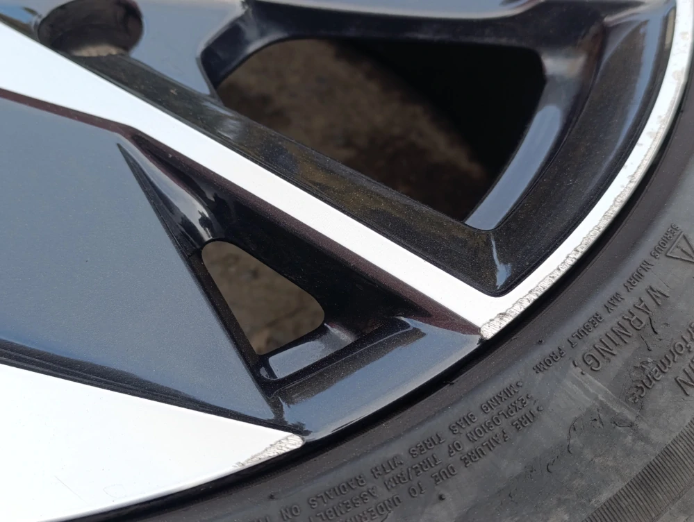 5x108 Peugeot 308 7,5Jx17 ET44 č. 9835057580 alu disky
