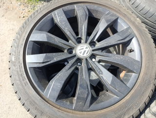 5x112 VW T-Roc (kulmbach) 7Jx17 ET45 č. 2GA601025A (Barva komaxit pravděpodobně) alu disky