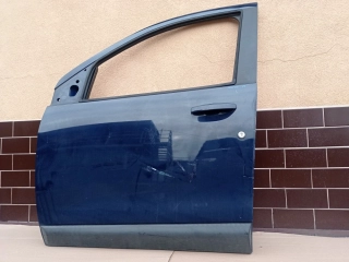 Dacia Lodgy levé přední dveře