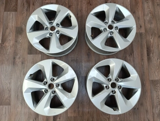 5x114,3 Nissan 7Jx17 ET40 číslo dílu 1C58HV01C  s3 alu disky